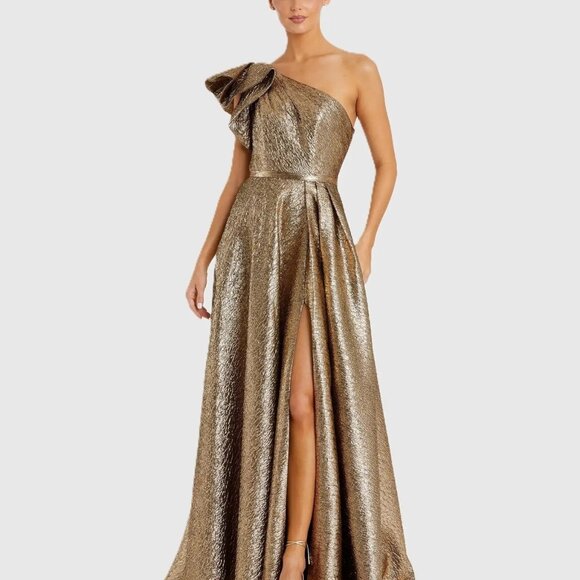 Mac Duggal Dresses & Skirts - Mac Duggal Metallic Gold One-Shoulder Gown With Ruffle Detail & High Slit Size